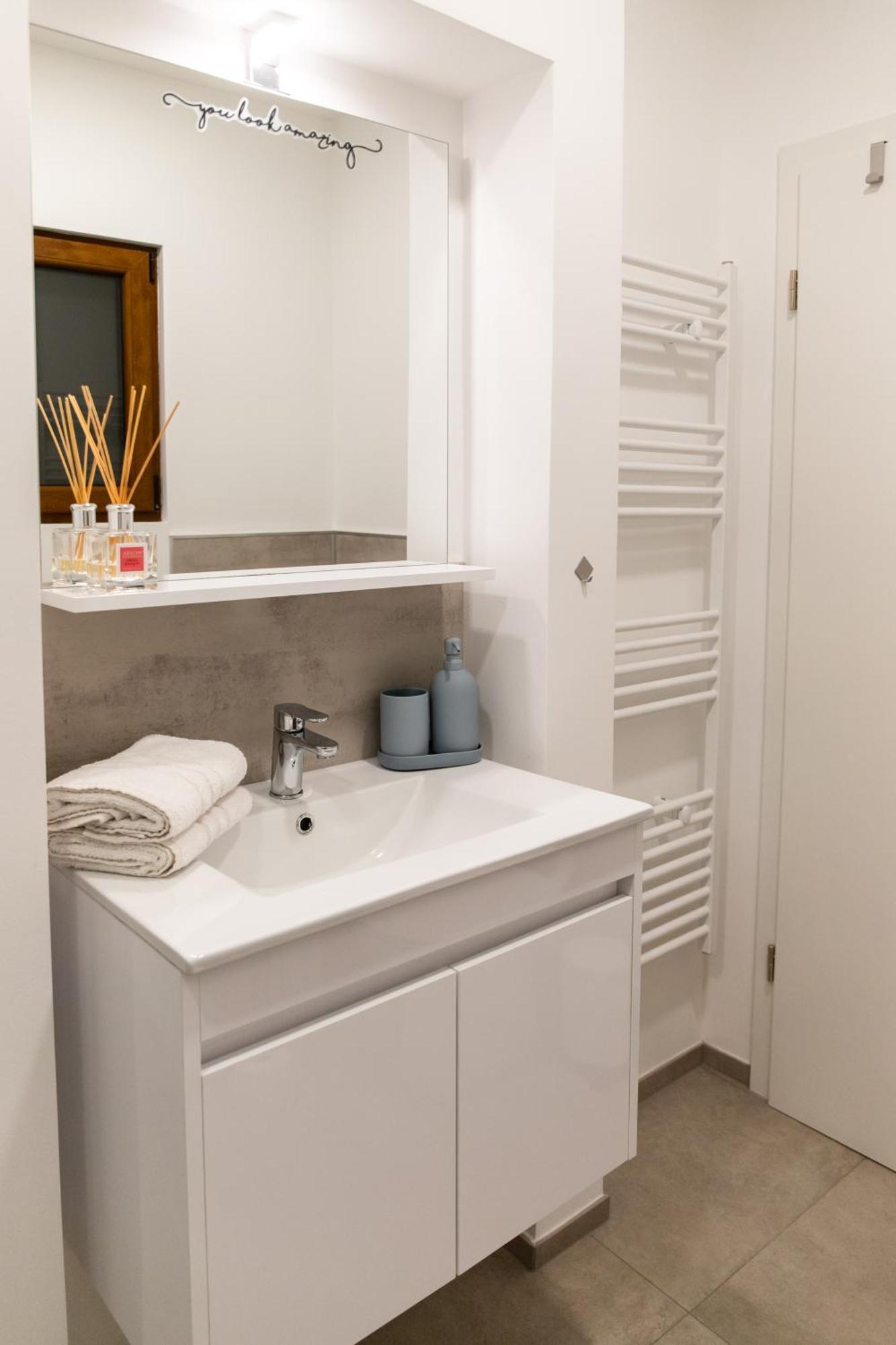 Oliver Street Apartment Vipava Εξωτερικό φωτογραφία