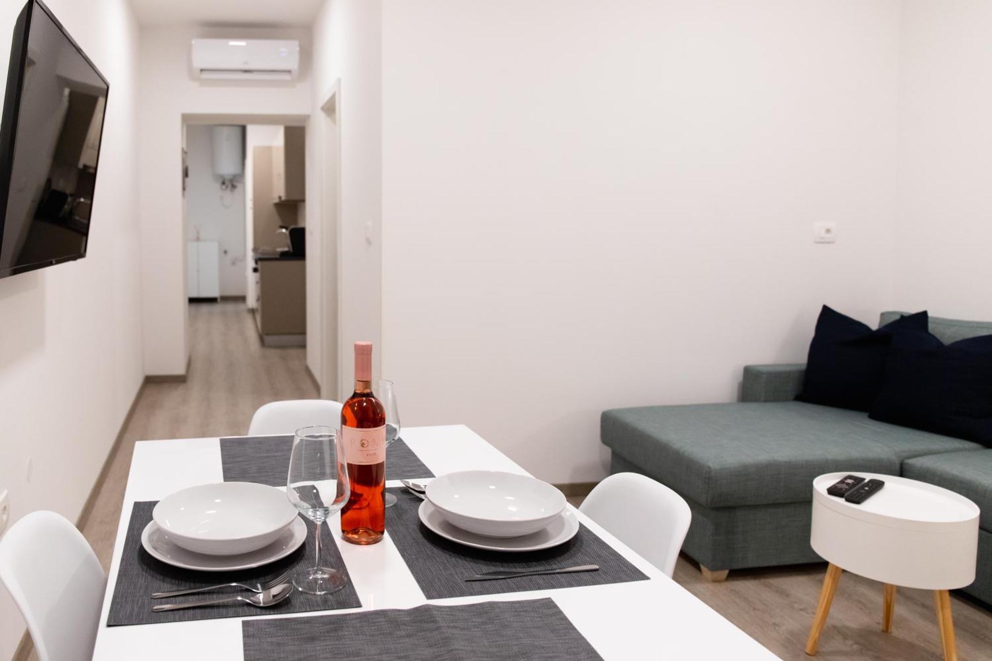 Oliver Street Apartment Vipava Εξωτερικό φωτογραφία