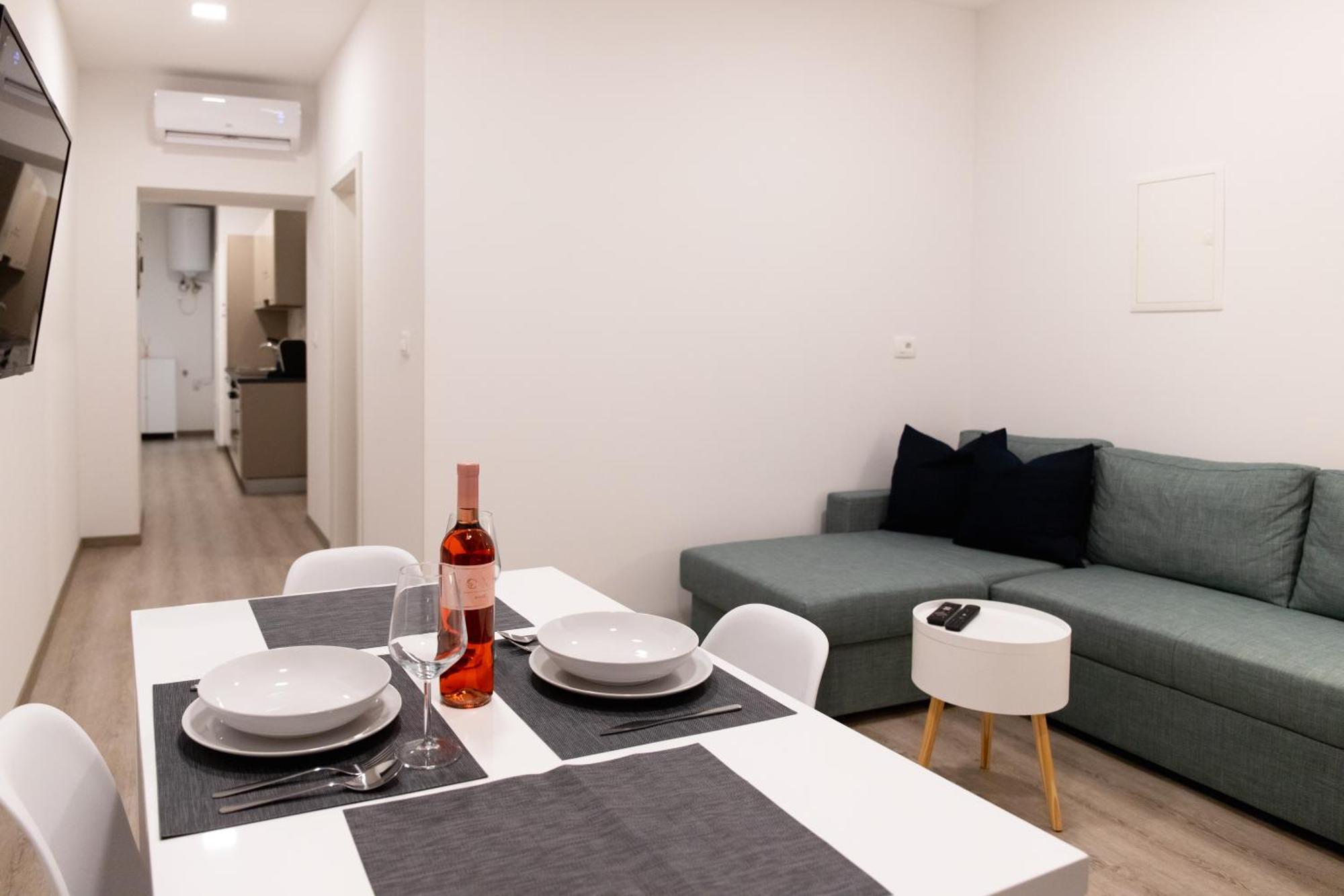 Oliver Street Apartment Vipava Εξωτερικό φωτογραφία