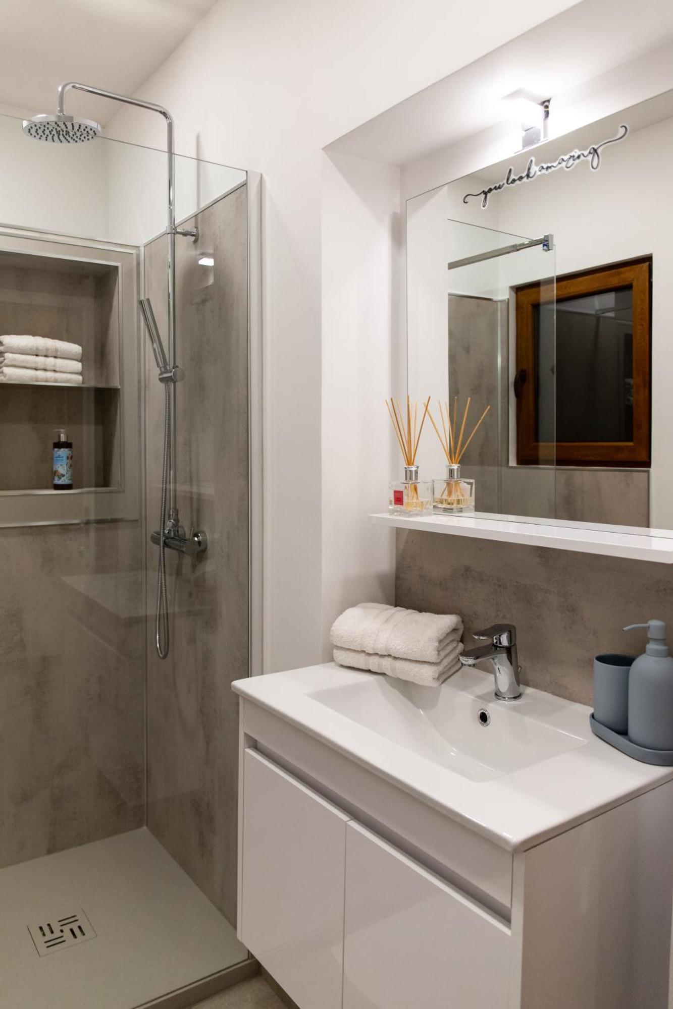Oliver Street Apartment Vipava Εξωτερικό φωτογραφία